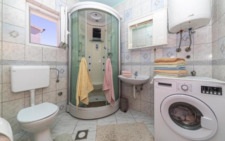 Apartman Marinovic Kastela Exterior photo