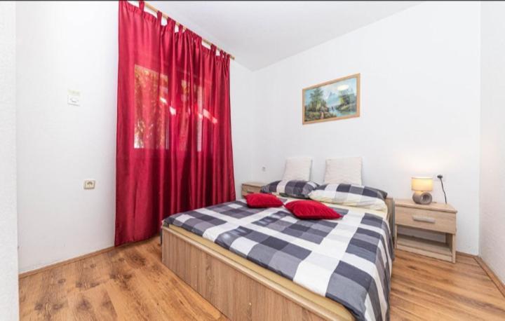 Apartman Marinovic Kastela Exterior photo