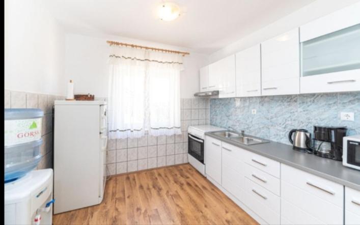 Apartman Marinovic Kastela Exterior photo